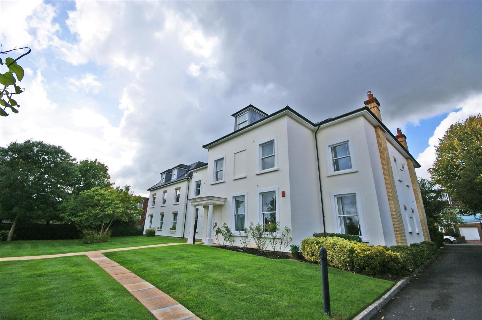 Ladbroke Road, Redhill, RH1 , 2 bed, Type unknown, RH1 1LB, £307,500